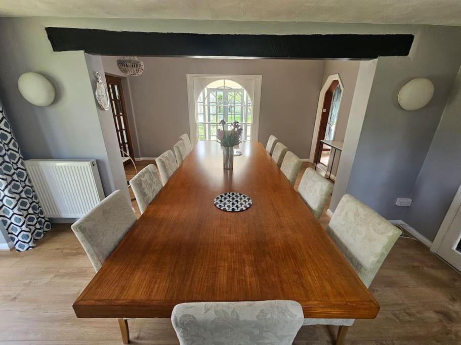 English Farmhouse Cottage ギルフォード エクステリア 写真